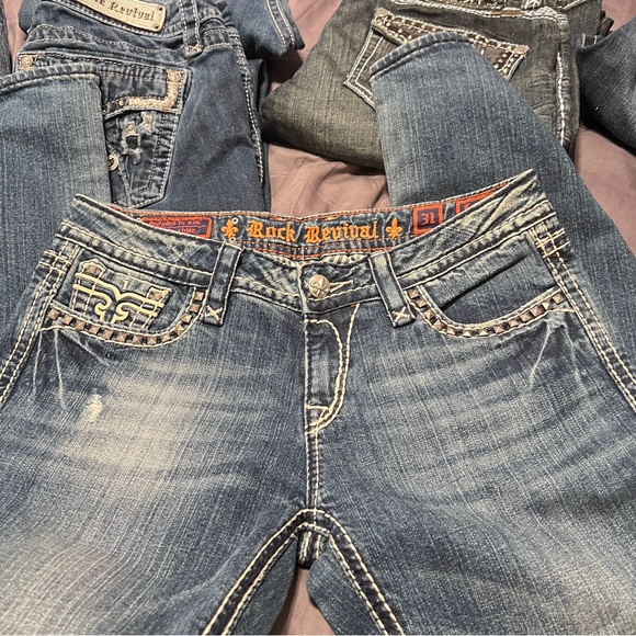 Women’s rock revival jeans - Picture 2 of 5